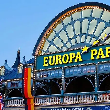 Campingplatz Mobil 3ch - 6pers 15min Europa Park 330c *